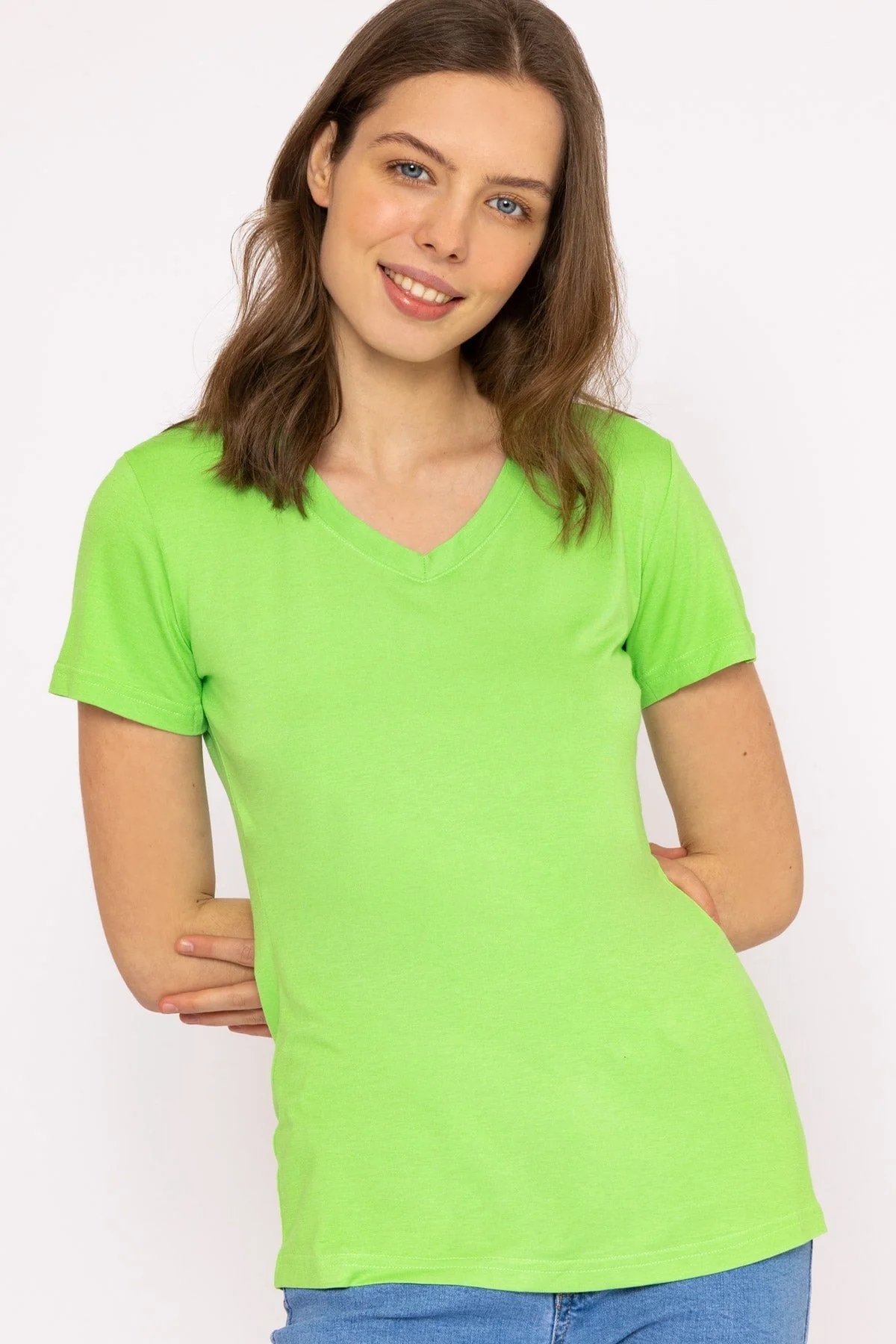 V Neck Tee in Green