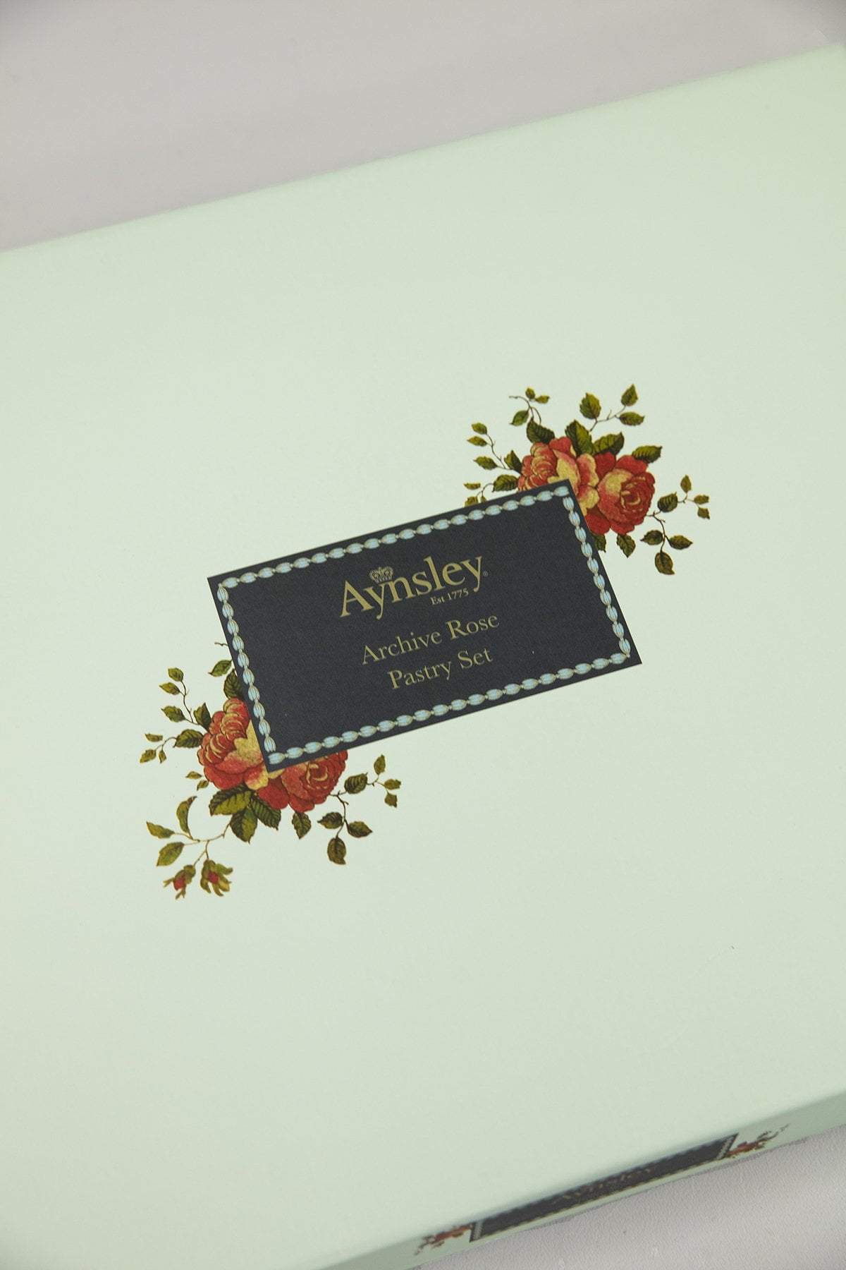 Archive Rose Pastry Set