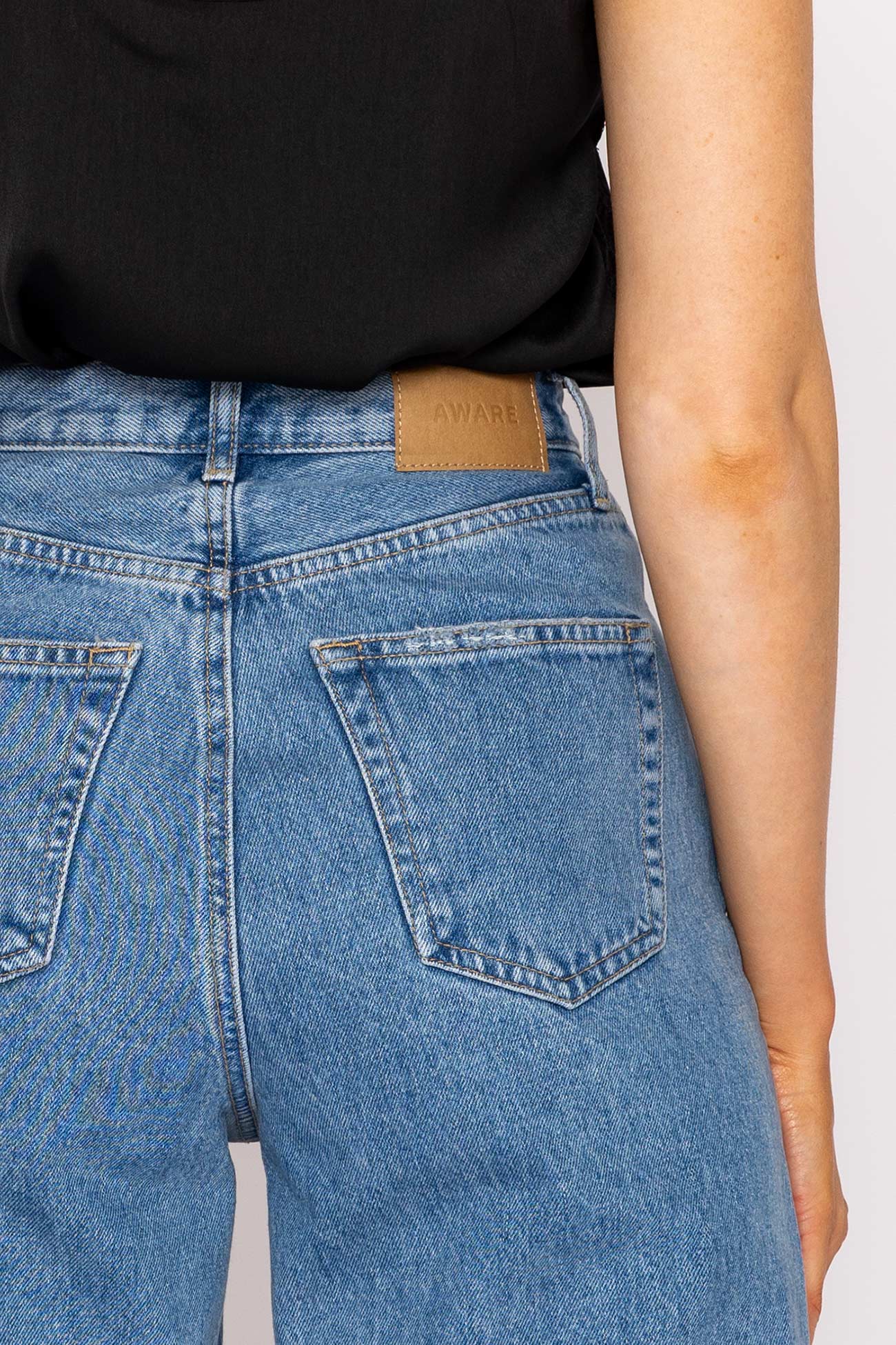 Rebecca Wide Jeans in Denim 30