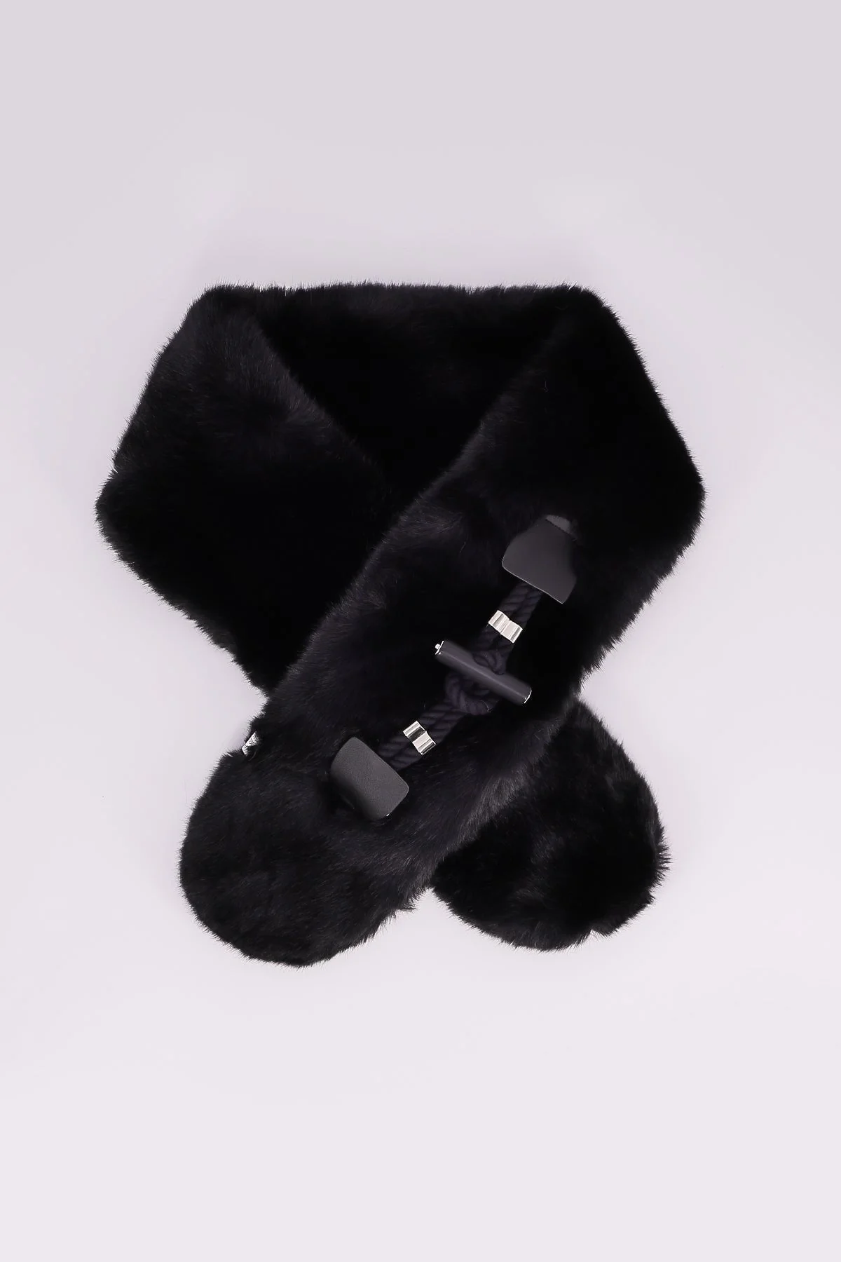 Black Faux Fur Collar With Clasp
