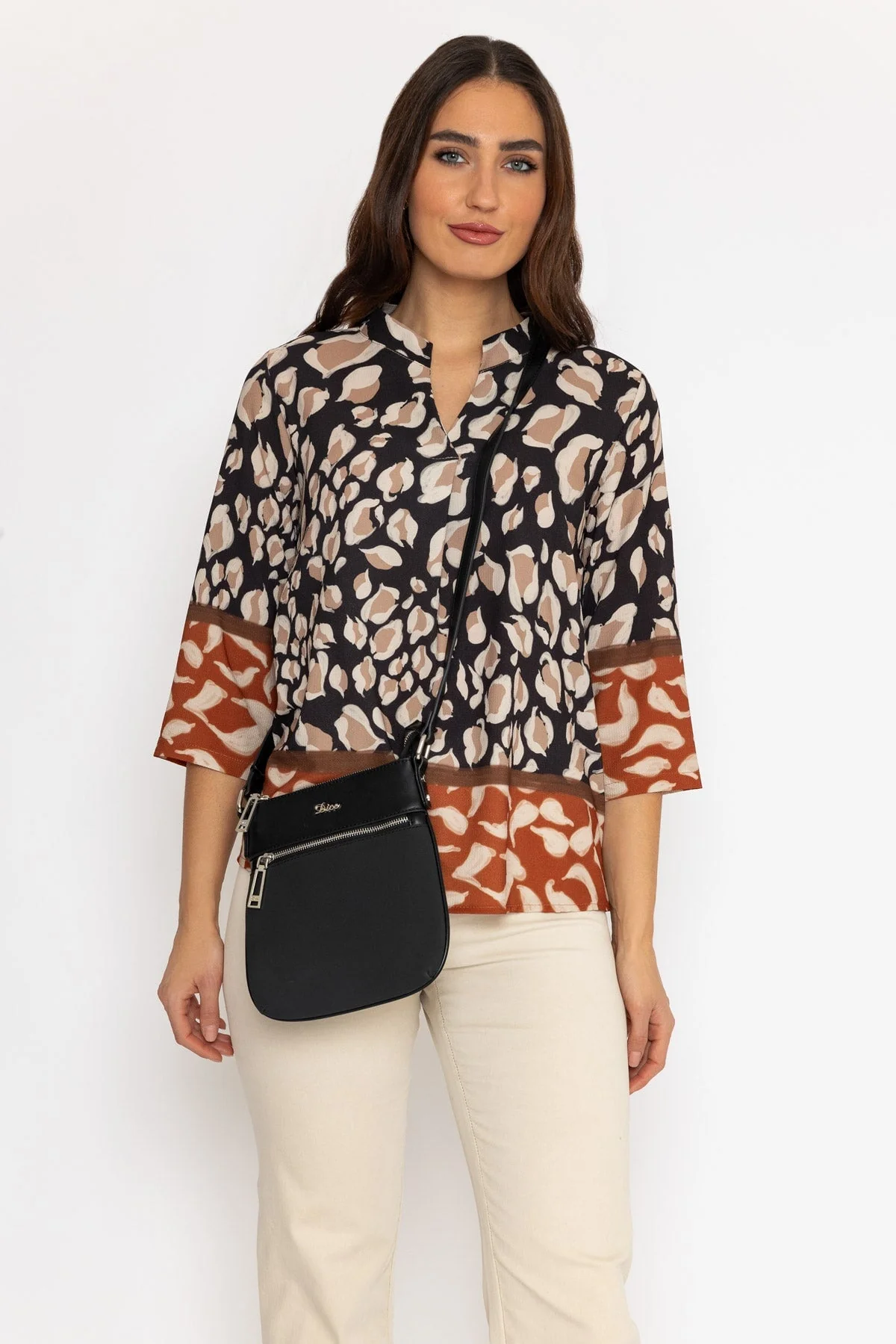 Faye Crossbody Bag in Black