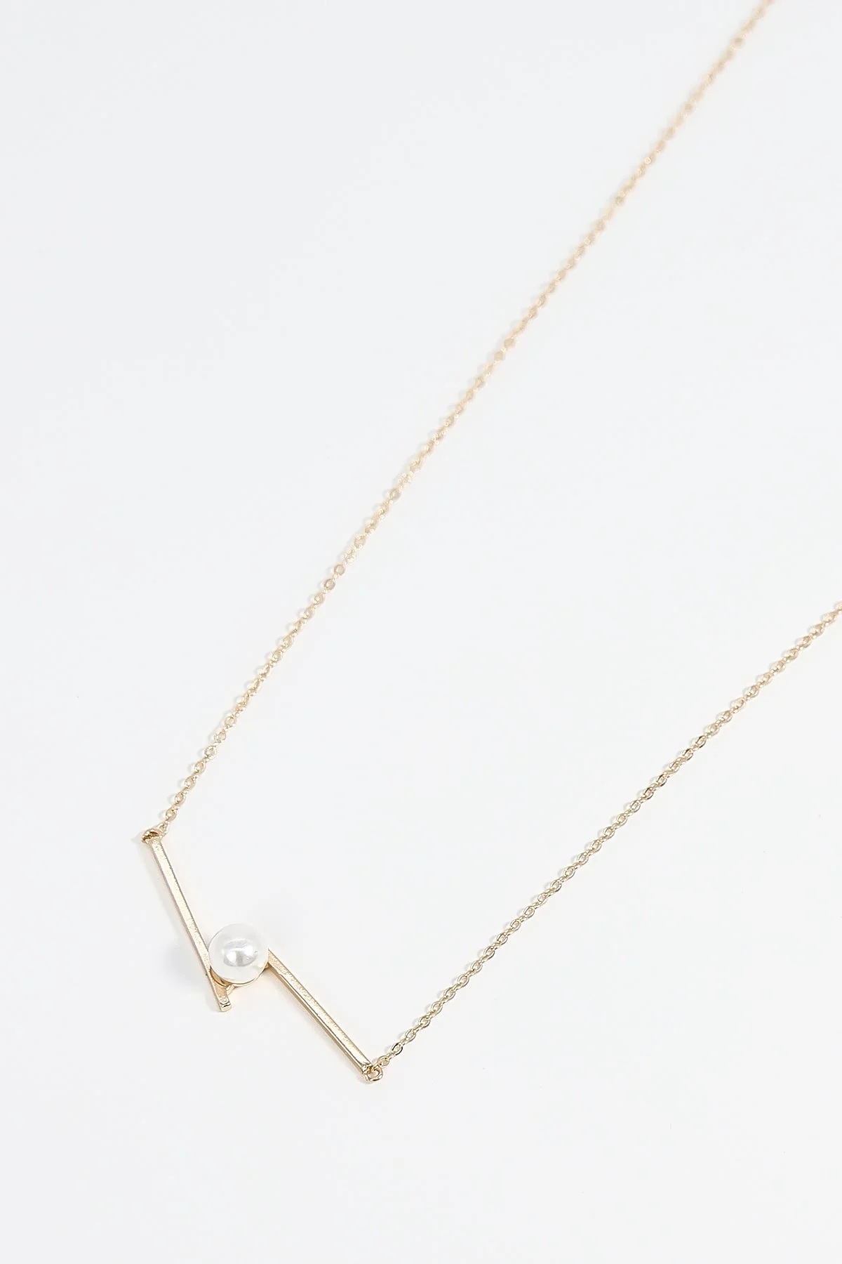 Pearl and Bar Pendant Necklace