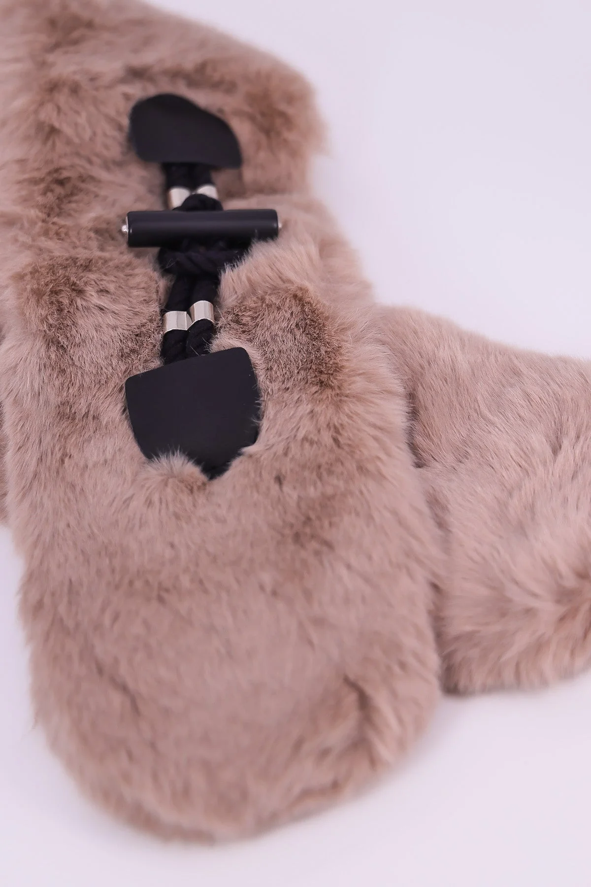 Mink Faux Fur Collar With Clasp
