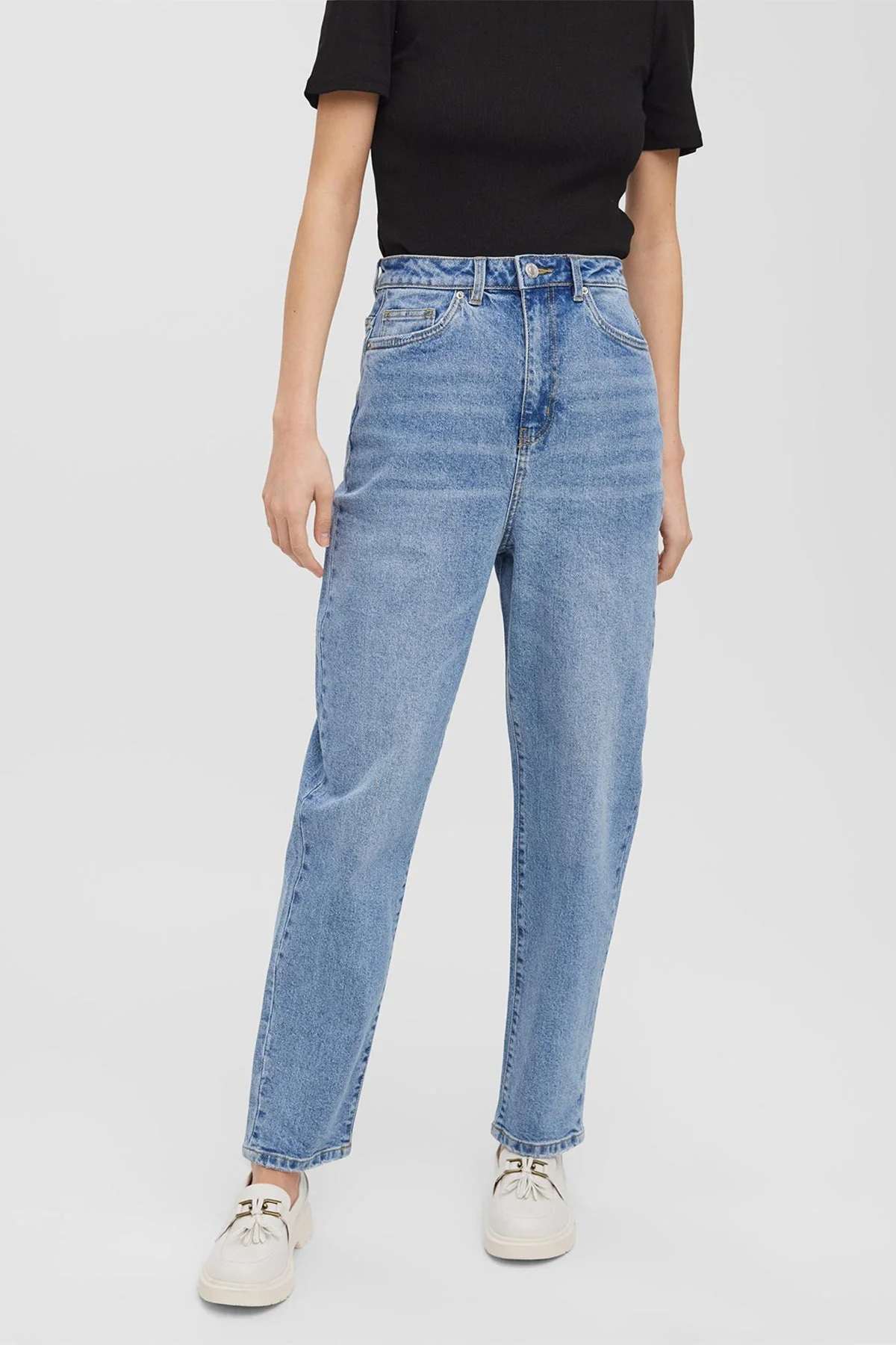High Waist Mom Jeans in Denim 32