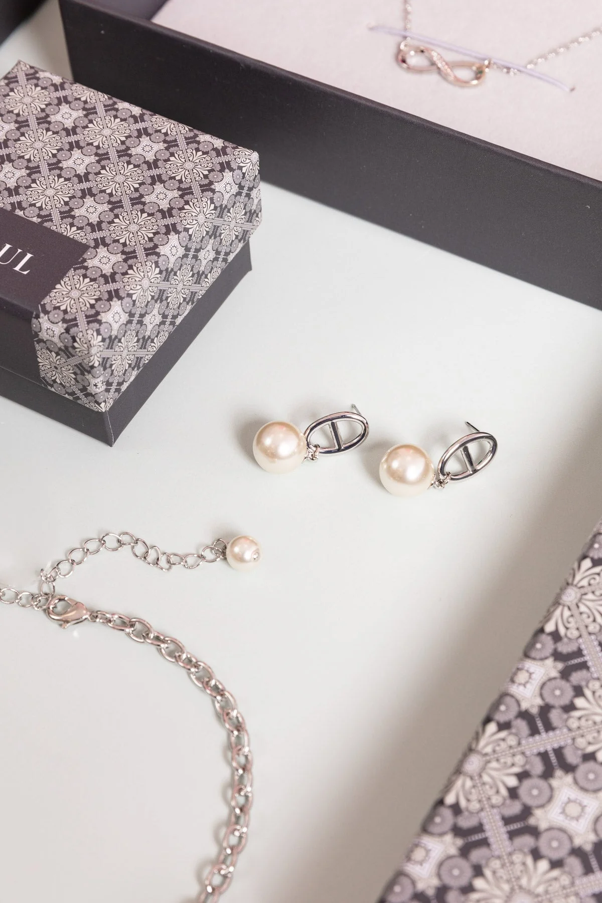 Pearl Link Earrings - Soul Special