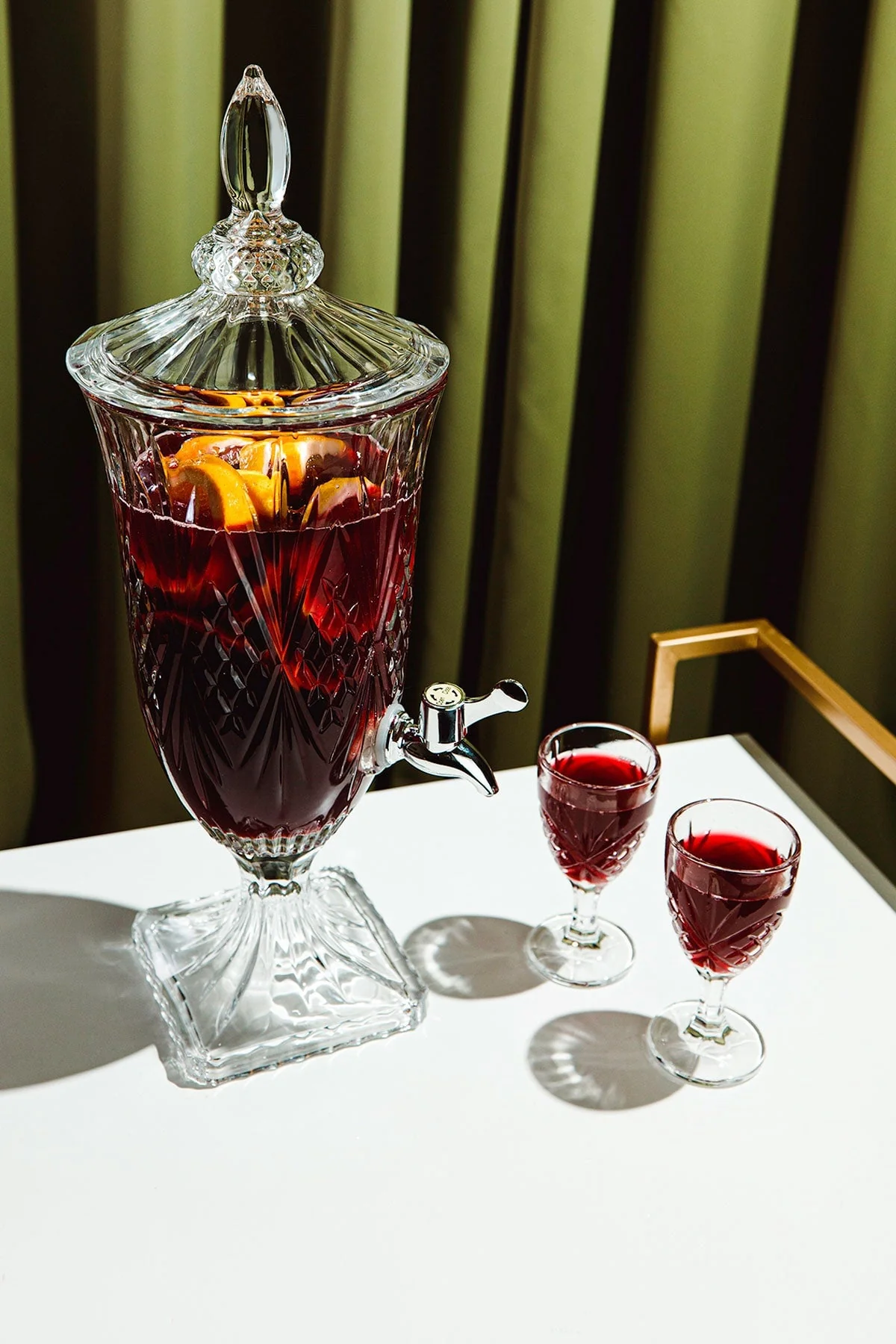 Glass Drinks Dispenser