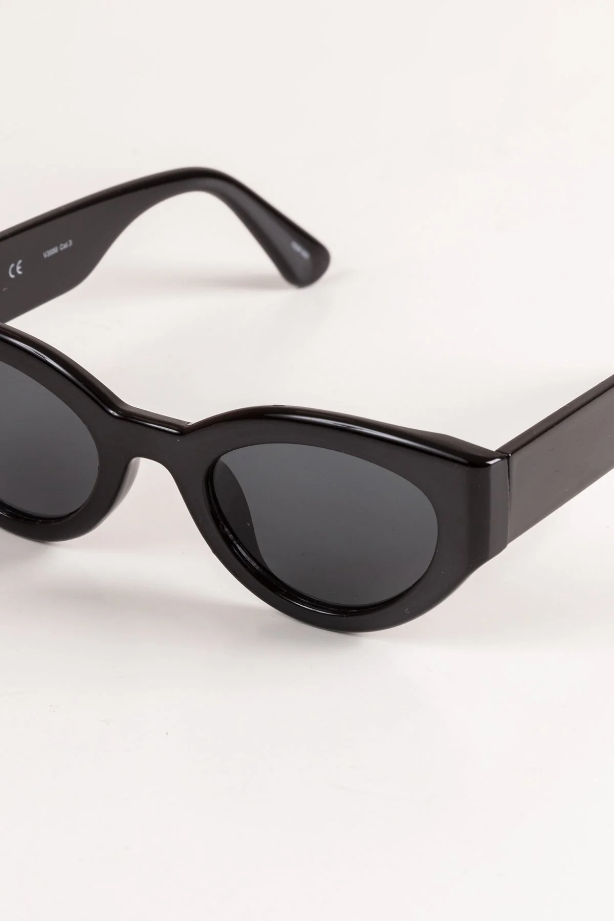 Thick Black Frame Sunglasses