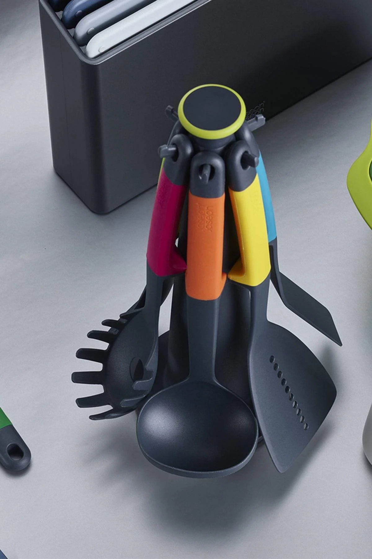 Elevate Carousel Set in Multicolour