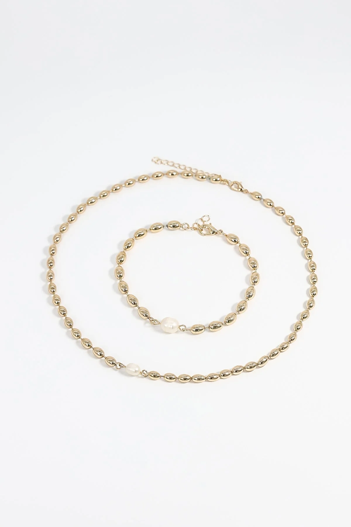 Pearl and Gold Necklace