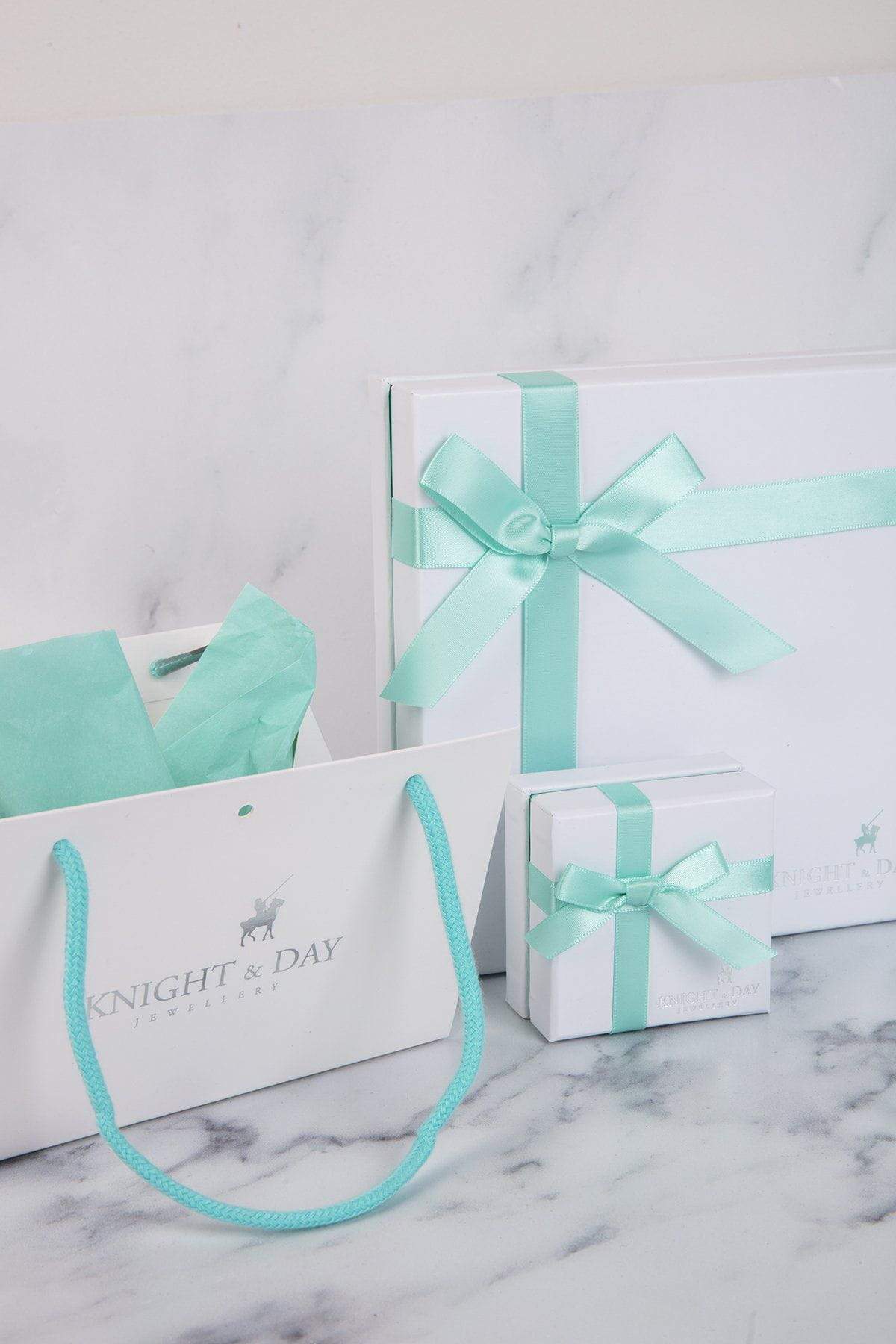 Freshwater Pearl Earrings in Gold