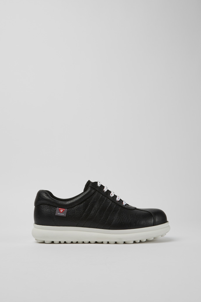 Sneakers de piel en color negro para mujer