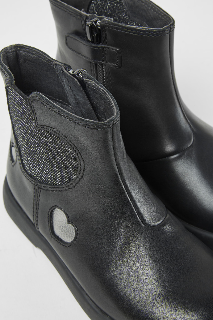 Botines de piel en colo rnegro