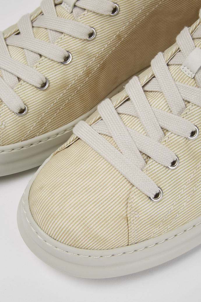 Sneakers estampadas beige