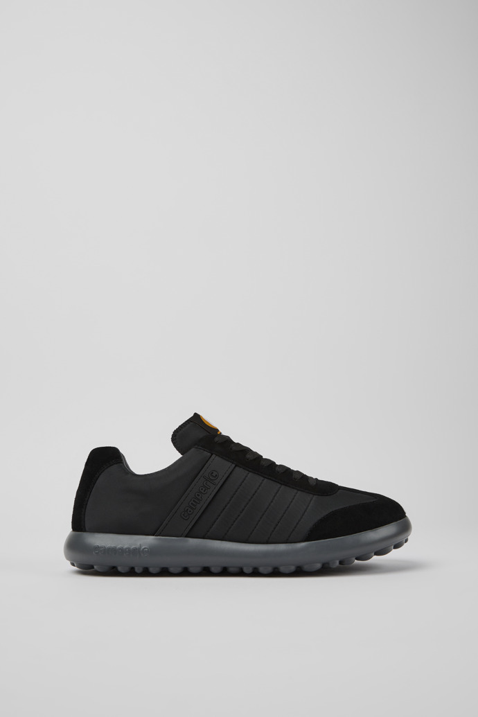 Sneakers de PET reciclado en color negro para hombre