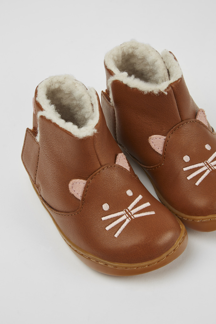 Botas de piel y nobuk marrones