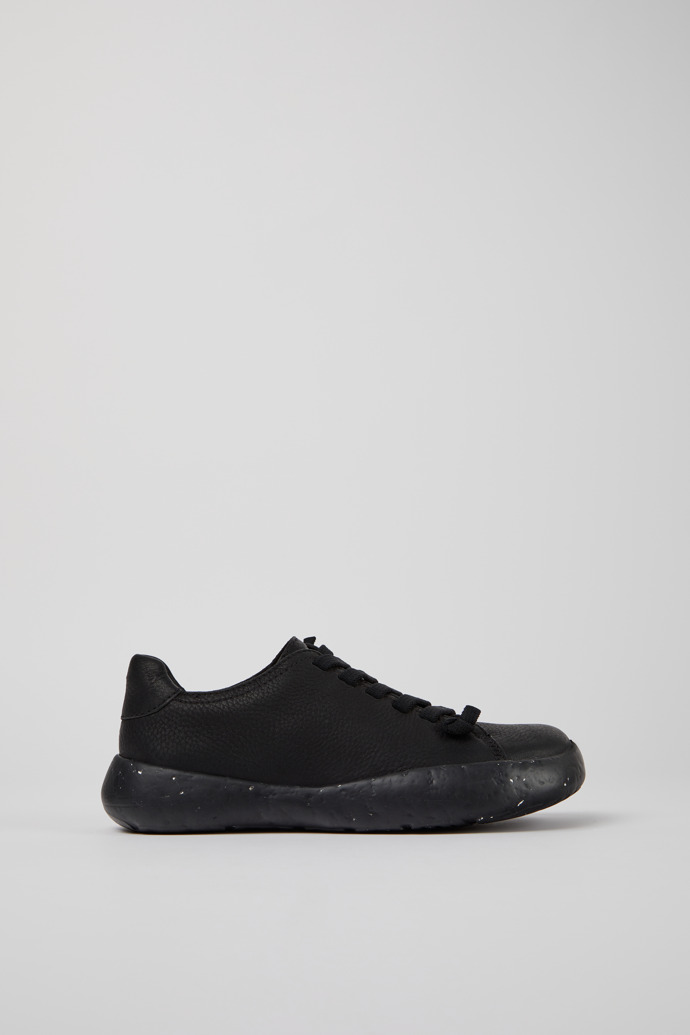 Sneakers de piel en color negro para mujer