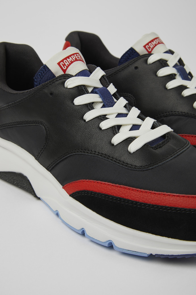 Sneakers negras y rojas de tejido y piel para hombre