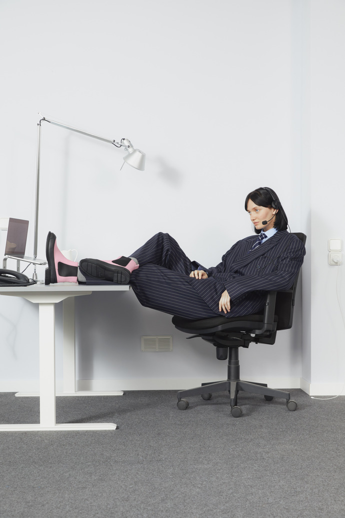 Botas Chelsea rosas y negras de piel para mujer