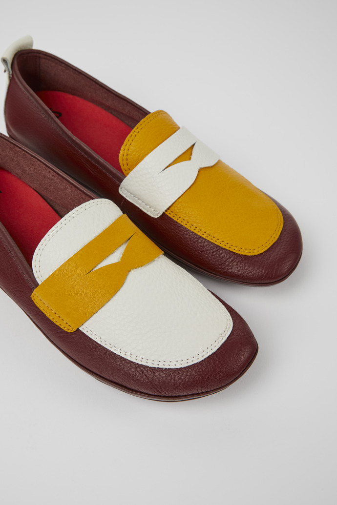 Zapatos multicolores de piel para mujer