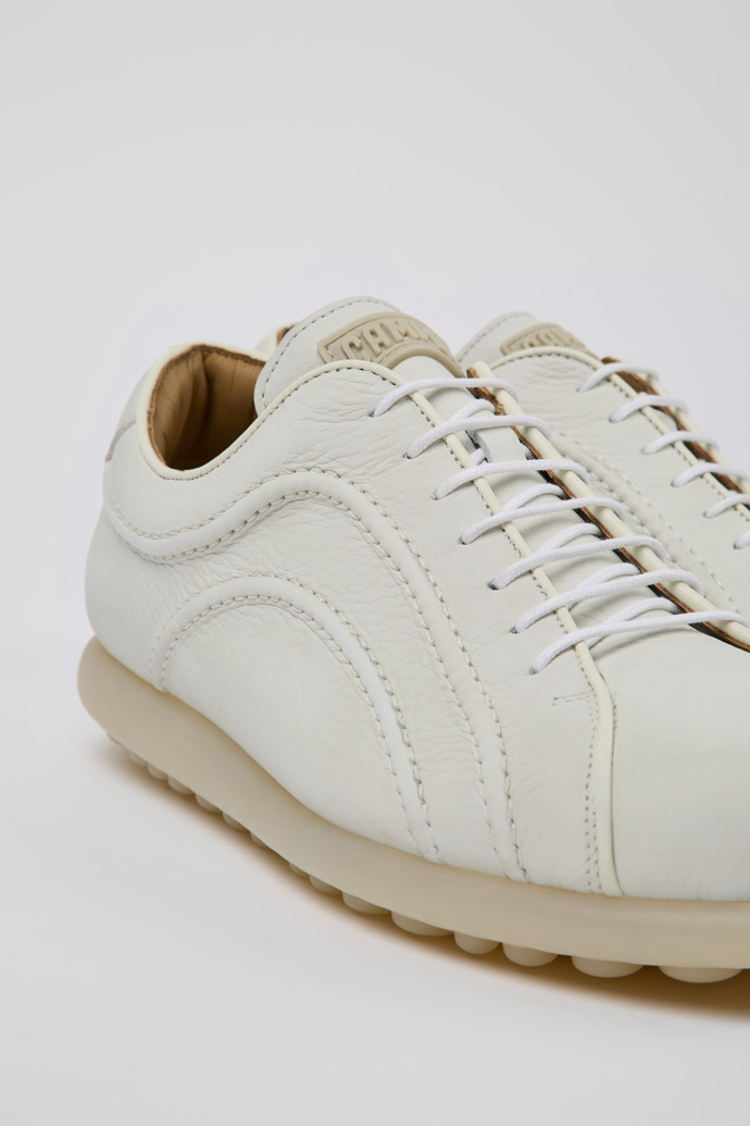 Sneakers blancas de piel para hombre