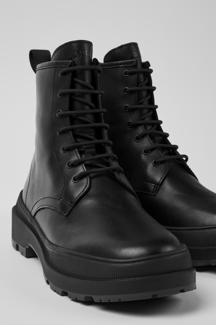 Botines negros de piel con cordones para mujer