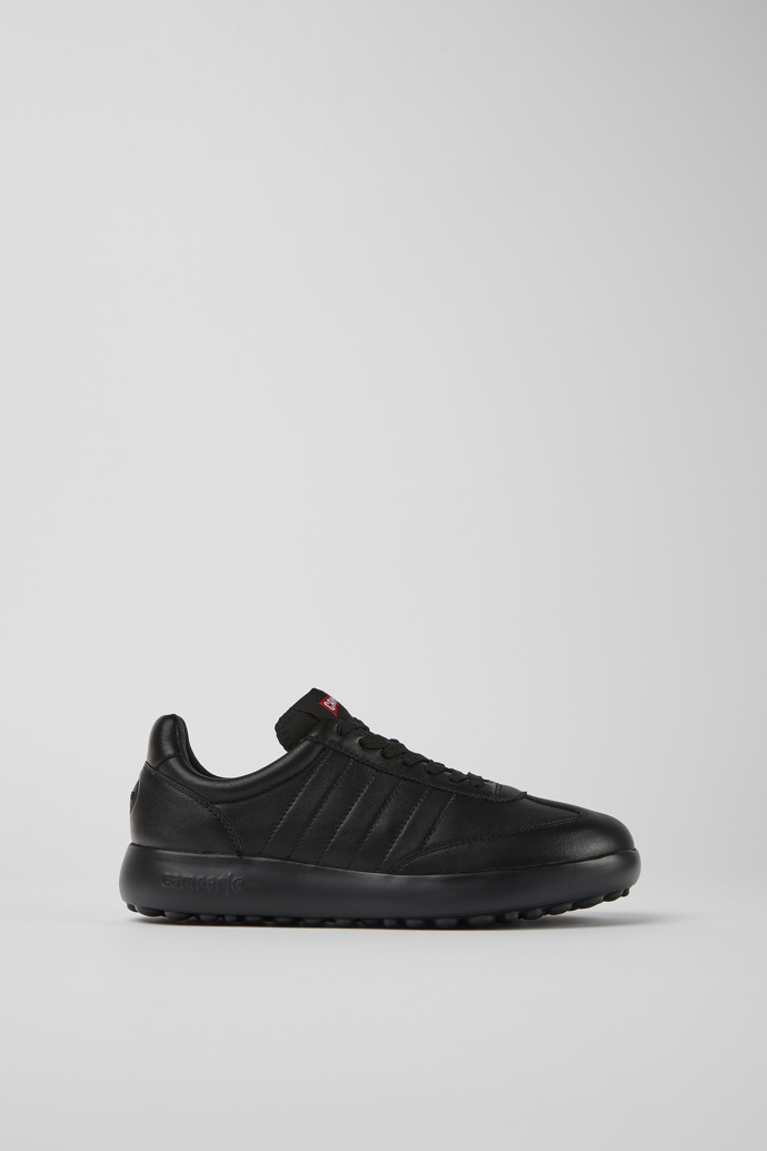 Sneaker negra para mujer