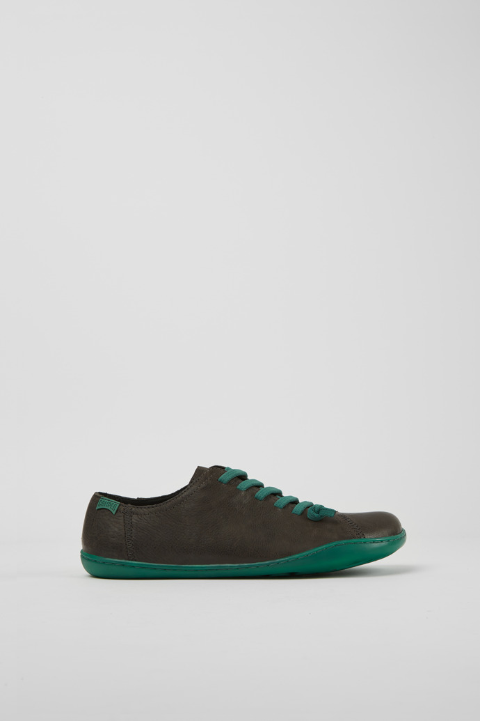 Zapatos grises de piel para mujer