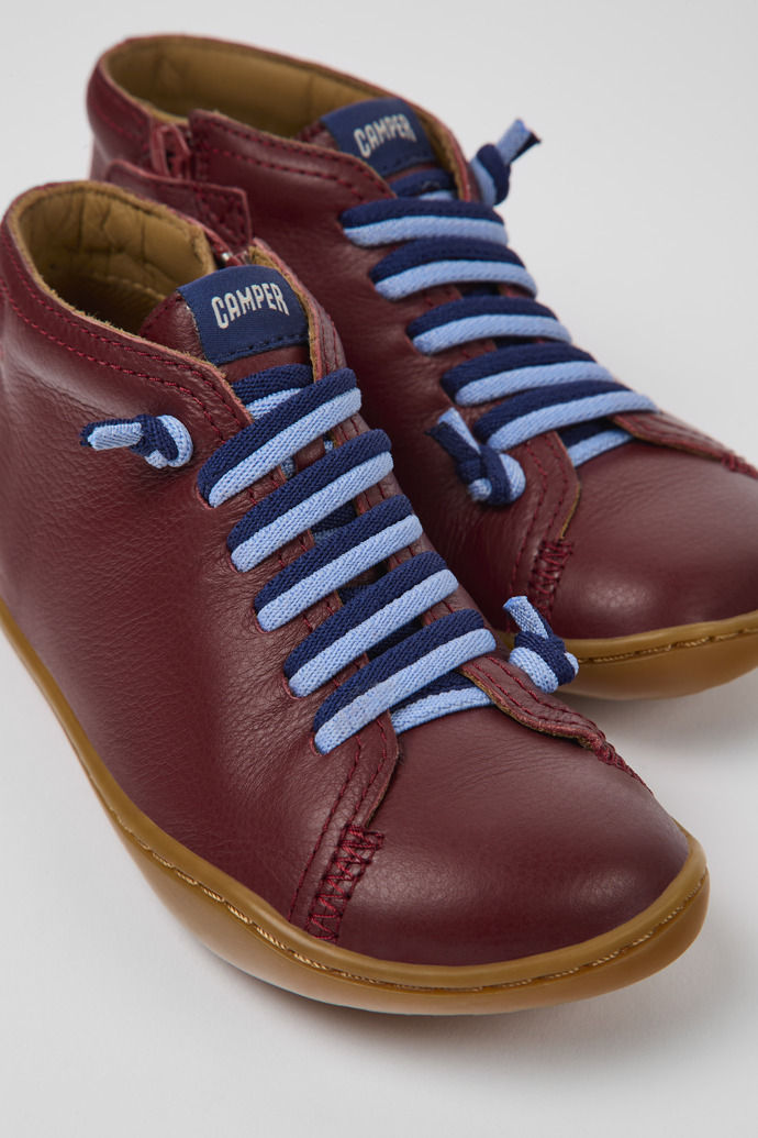 Botas de piel burdeos