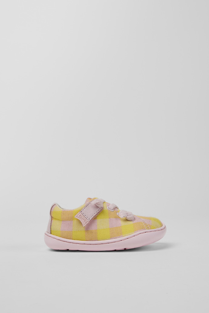 Zapatos rosa y amarillo para ni&ntilde;os