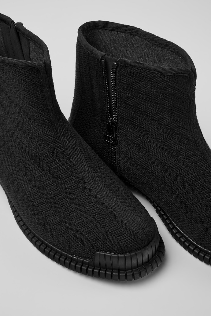 Botas negras de TENCEL&trade; Lyocell para mujer