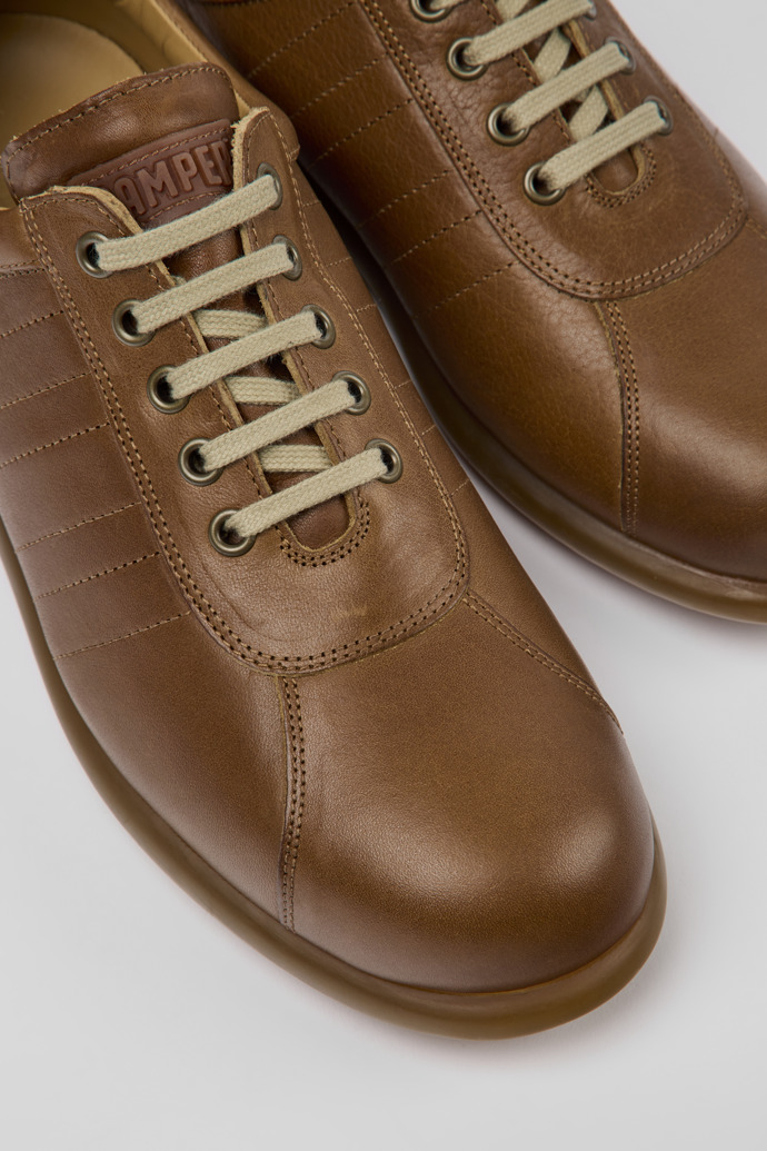 Sneakers marrones de piel para hombre