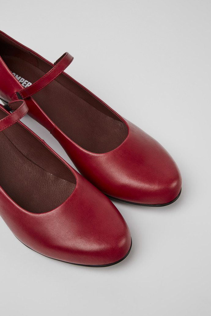 Zapatos de tac&ograve;n rojos de piel para mujer