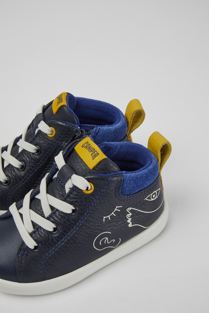 Botines en color azul