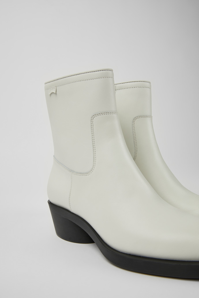 Botines blancos de piel para mujer