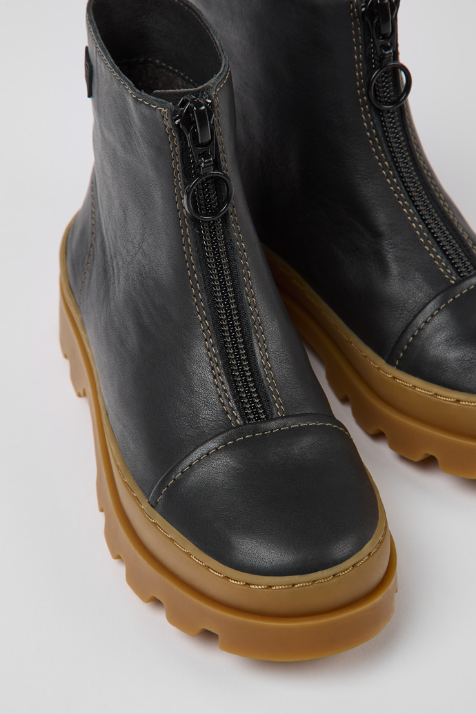 Botas de piel negras con cremallera