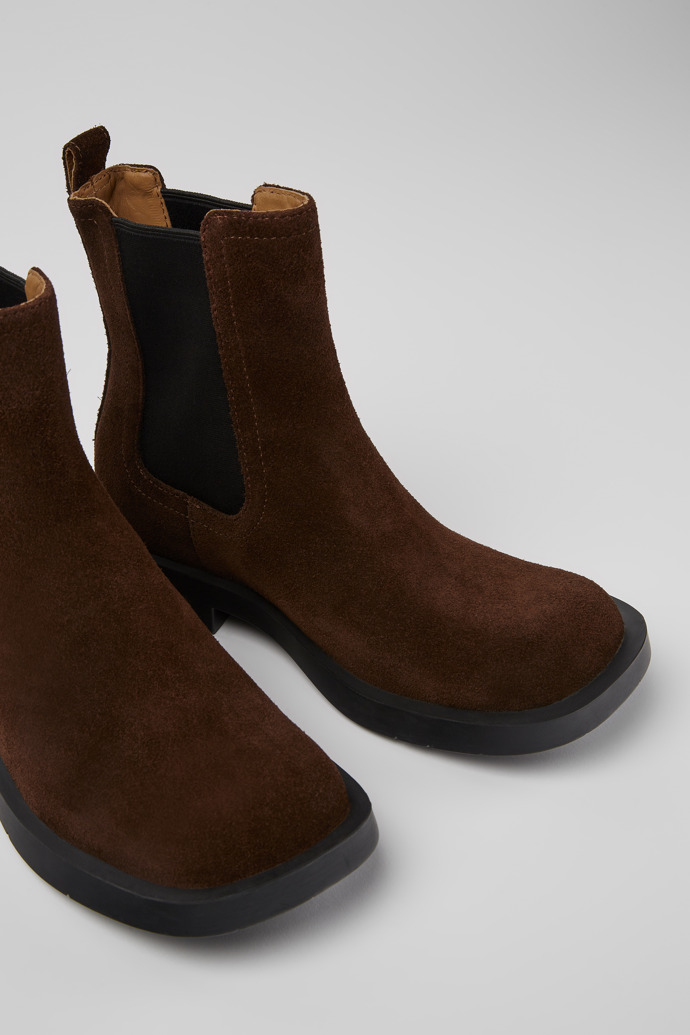 Botas Chelsea marrones de nobuk para mujer