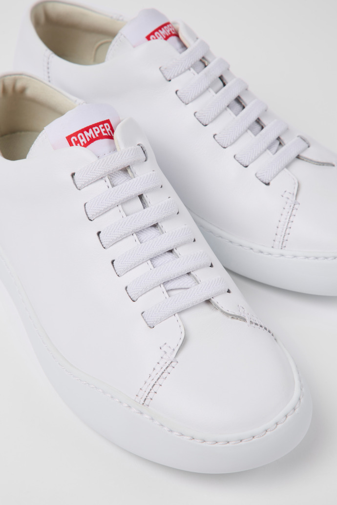 Sneaker blanca para mujer