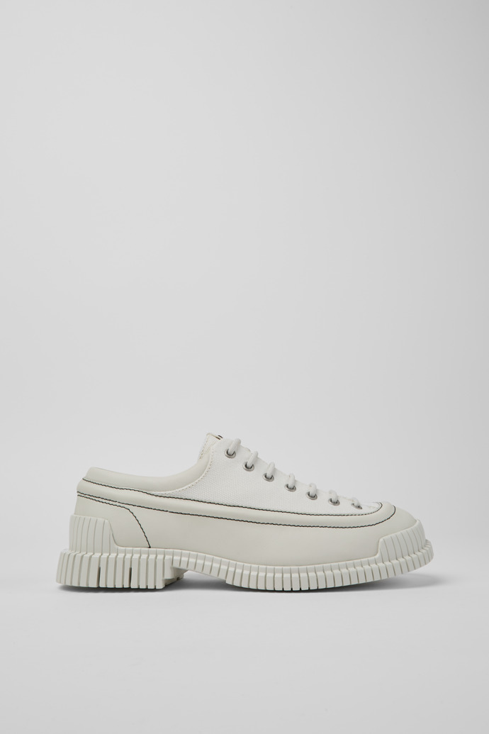Zapatos de cordones en color blanco