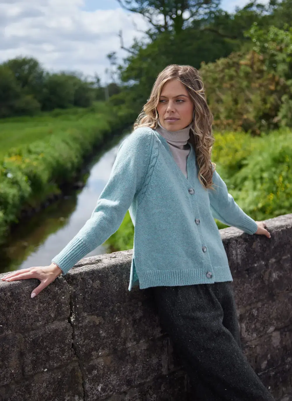 Fisherman Cashmere Raglan Cable V-Neck Cardigan