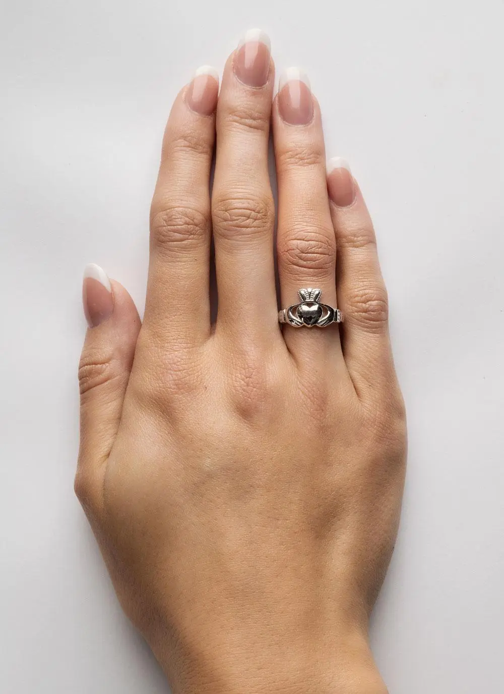 Sterling Silver Ladies Claddagh Ring