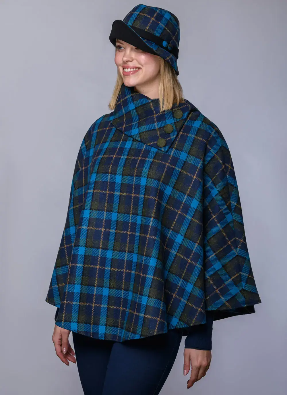 Mucros Wool Poncho