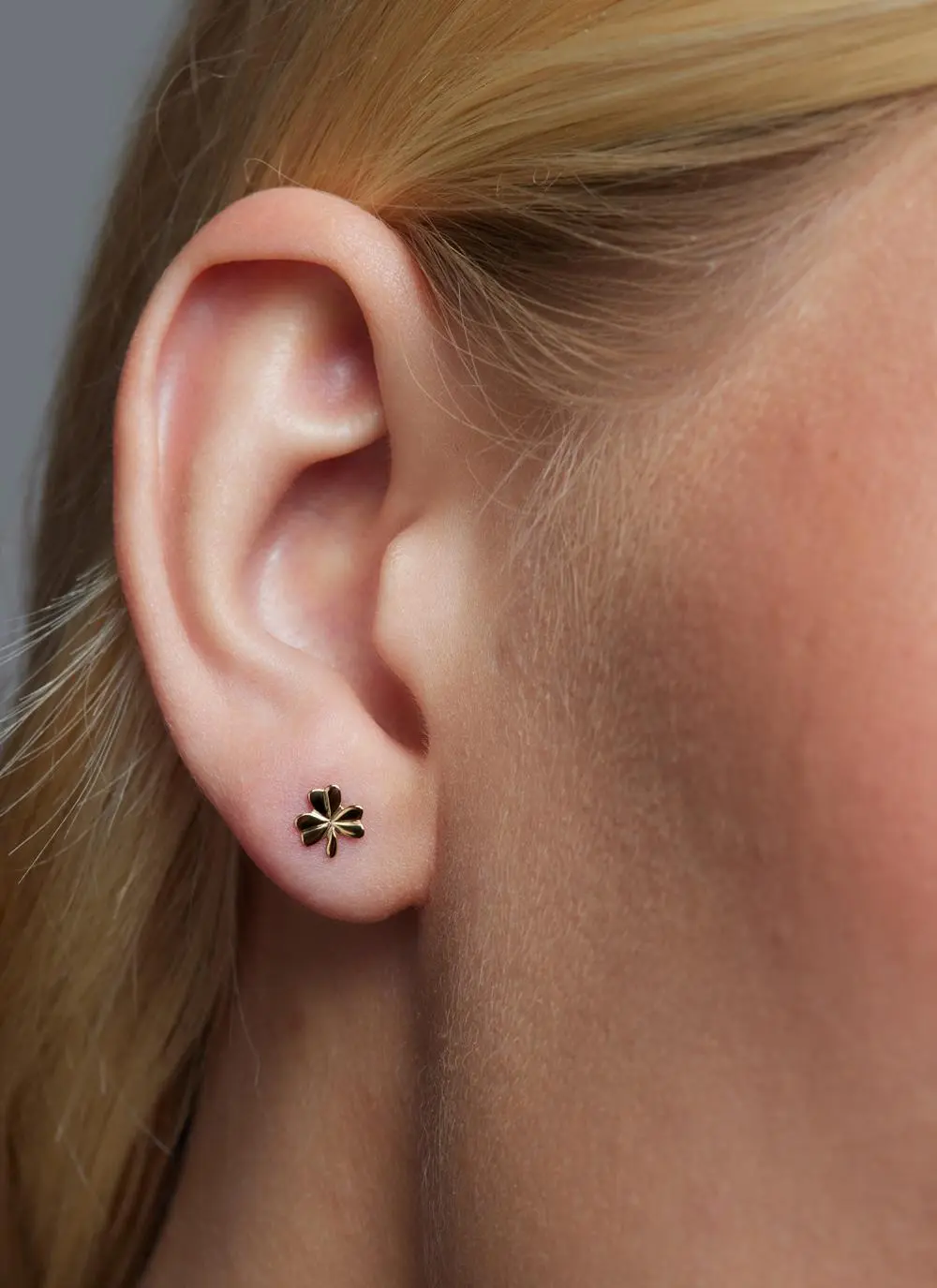 14ct Gold Shamrock Small Stud Earrings