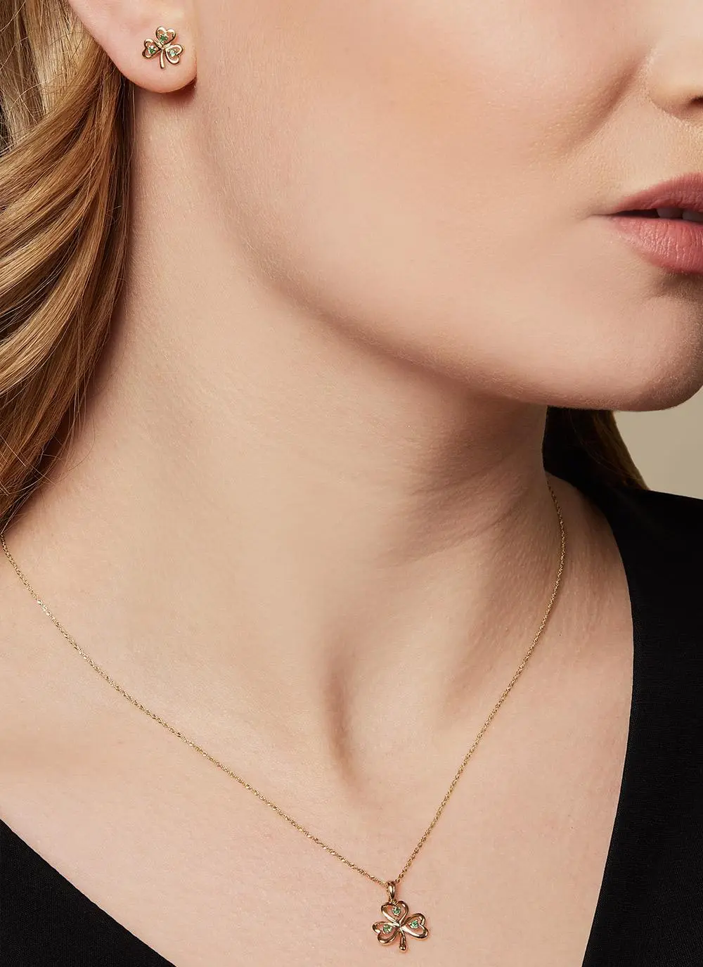 14ct Gold & Emerald Shamrock Pendant