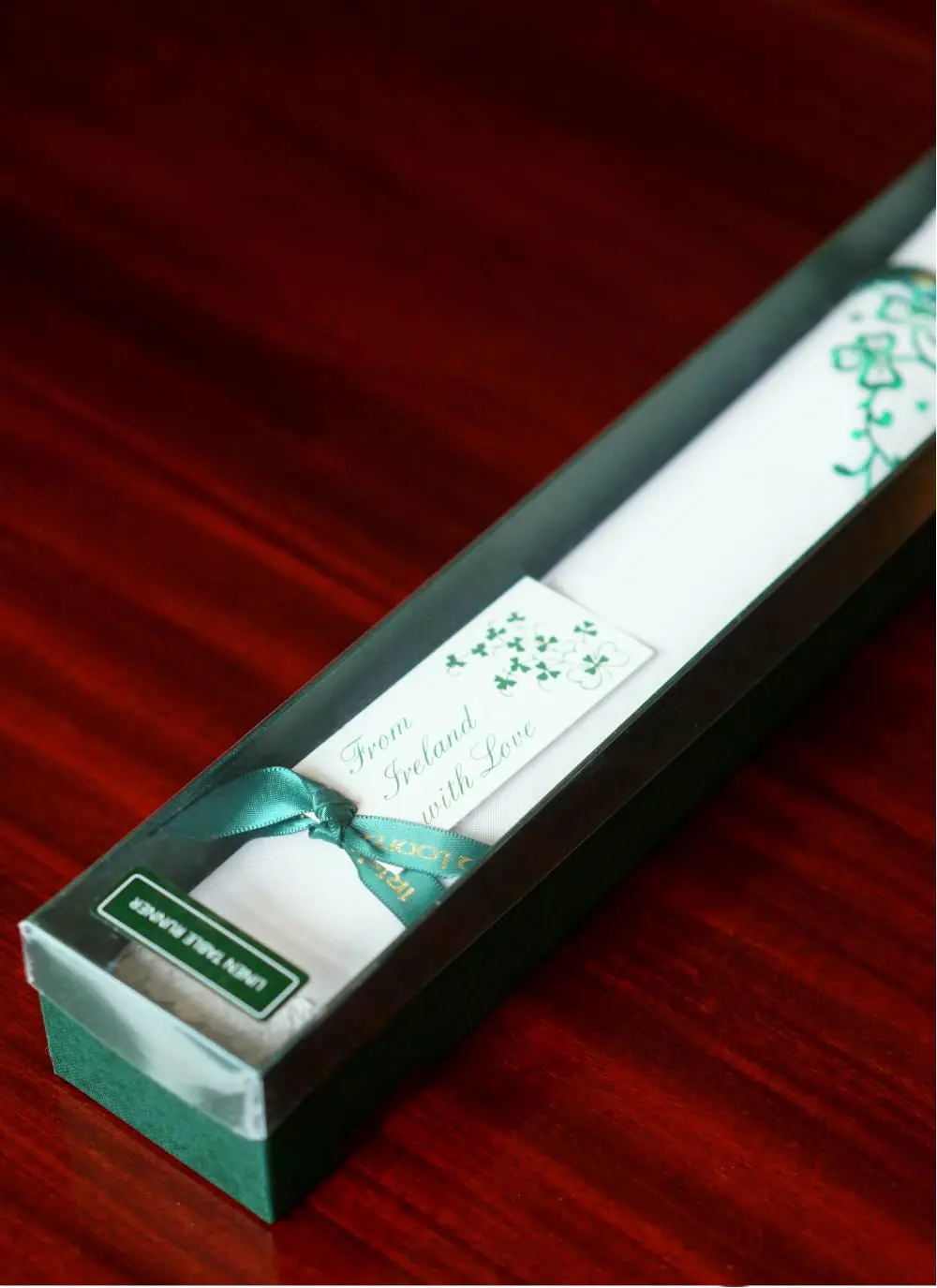 Shamrock Spray Linen Table Runner