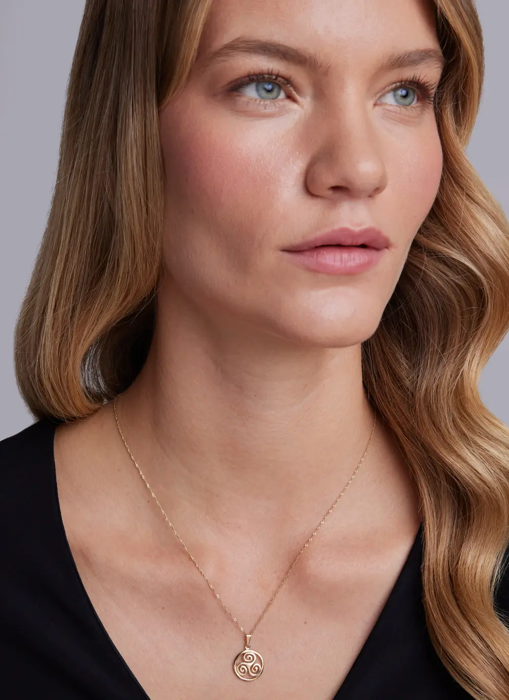 10ct Gold Triskel Pendant