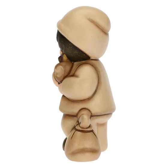 Presepe Cla&szlig;ico child with beige apple