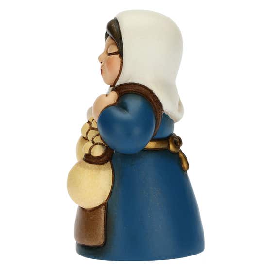 Presepe Cla&szlig;ico woman with cheese