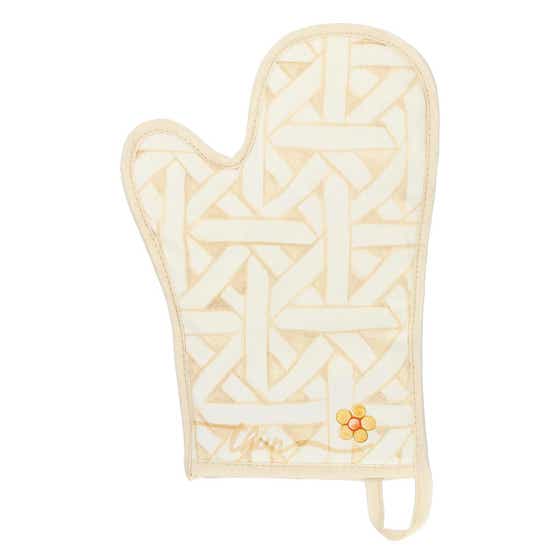 AbbracciAMI tin box, oven glove, potholder and tea towel