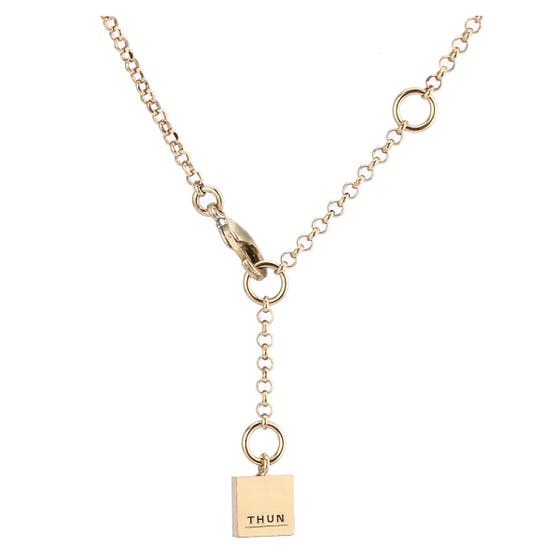 Necklace with flower