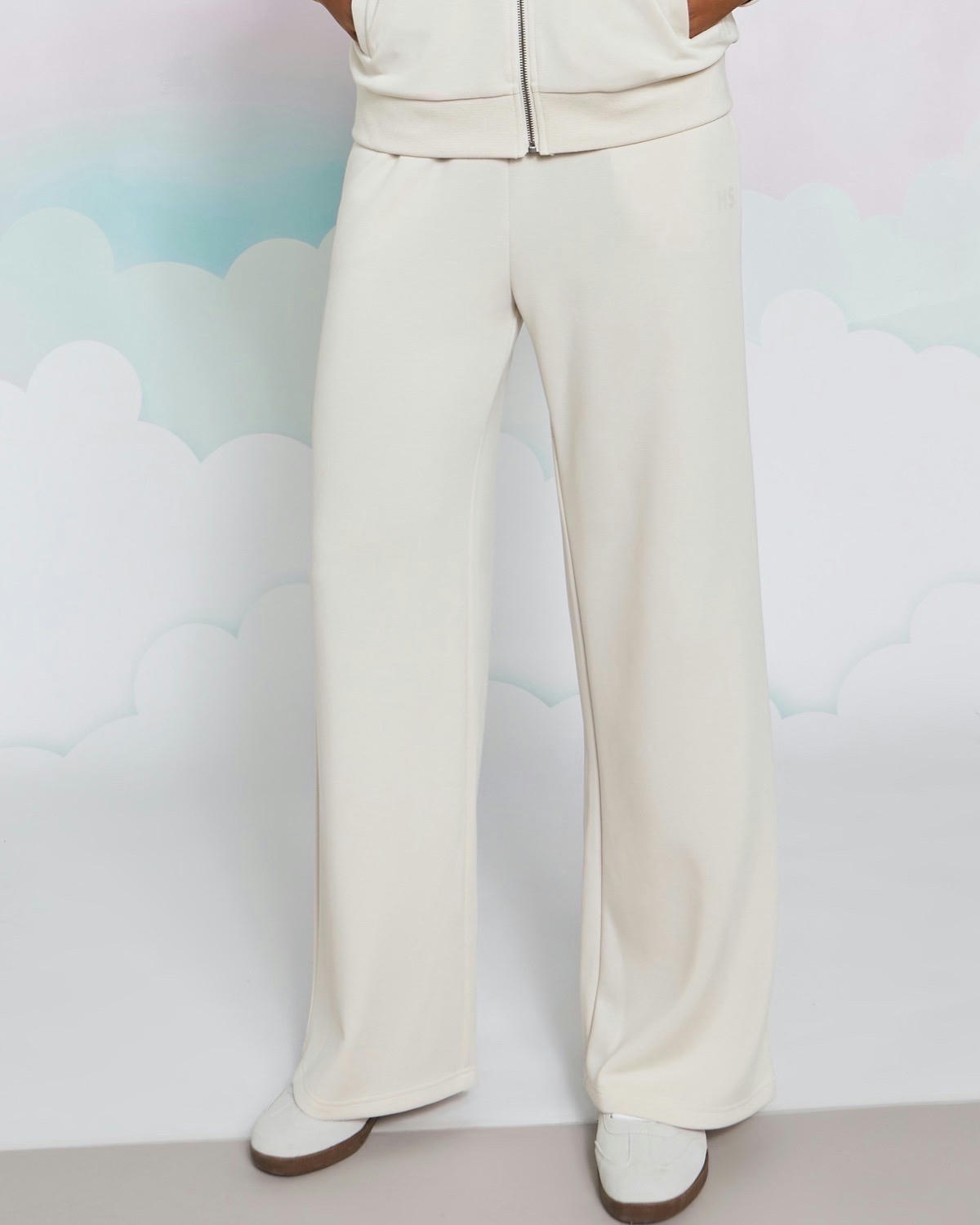 Helen Steele Stone Soft Touch Wide Leg Joggers